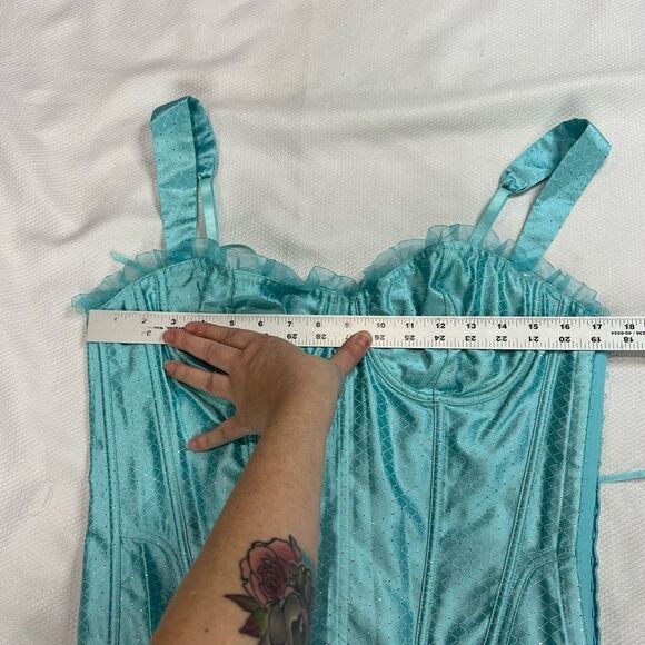 Frederick’s of Hollywood Turquoise Corset‎ - Picture 3 of 9